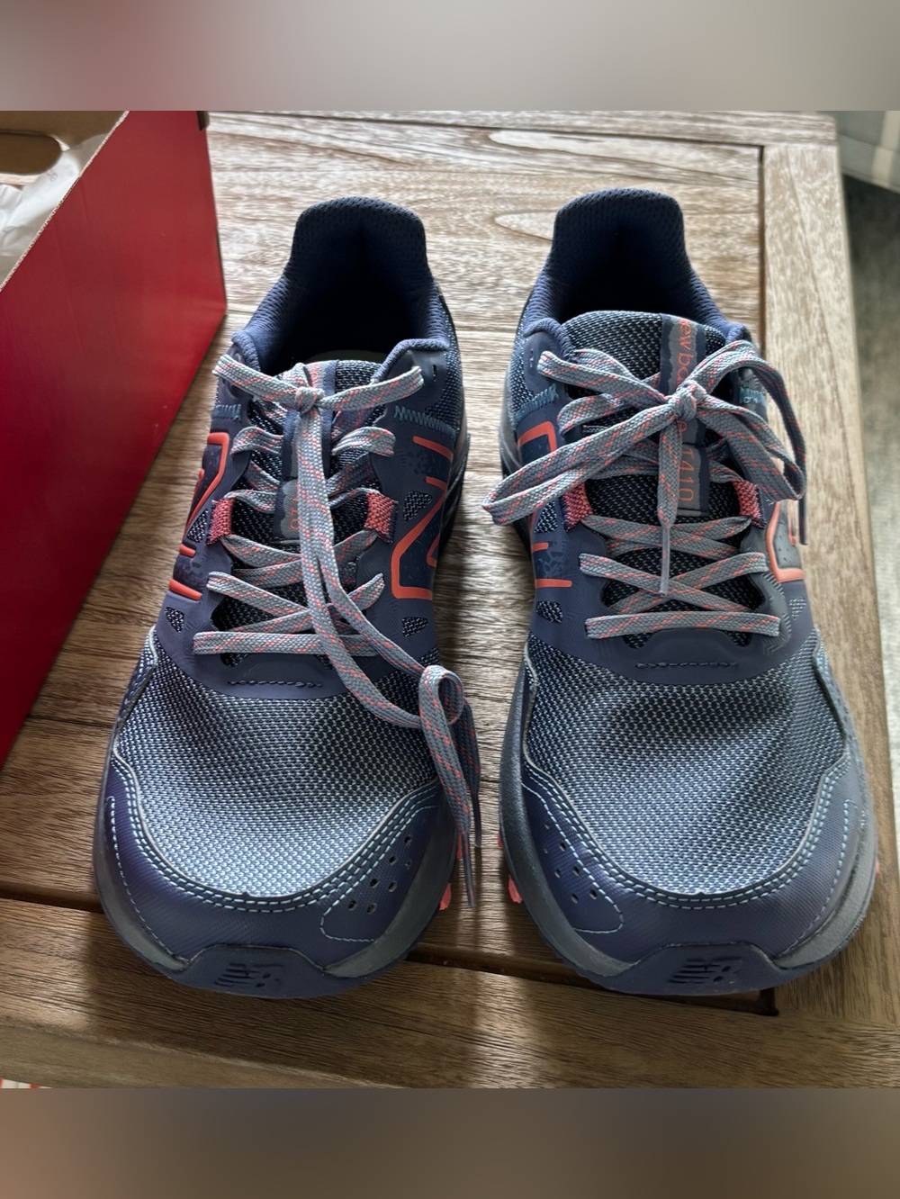 New Balance Women’s 10M Trail Running Shoe New in Box